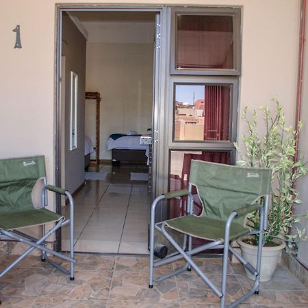 Oceanlife Guesthouse And Restaurant Luederitz Εξωτερικό φωτογραφία